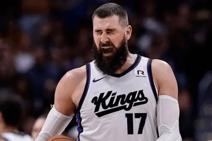 掘金强硬表态：瓦兰丘纳斯必须履行新赛季合同