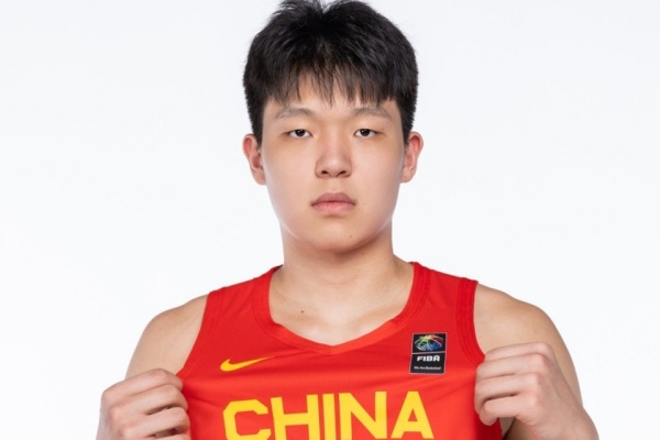 克林根谈与杨瀚森训练对决：每日对抗互利共赢，耐心是成长关键